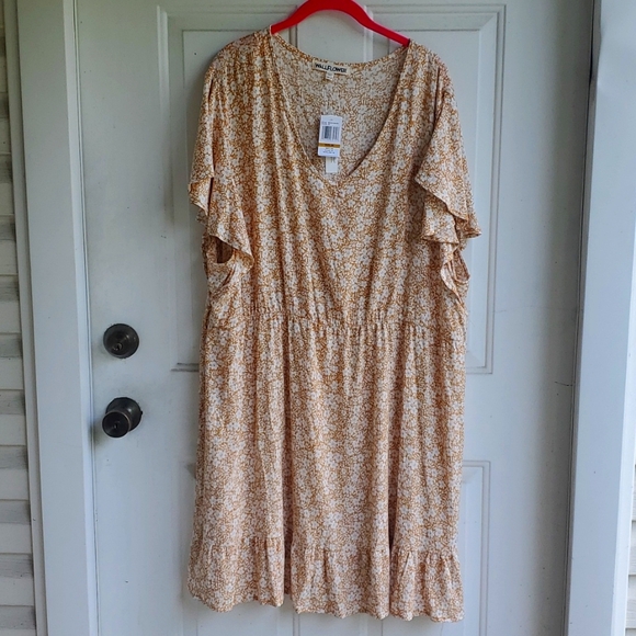 Wallflower Dresses & Skirts - Floral Print Dress